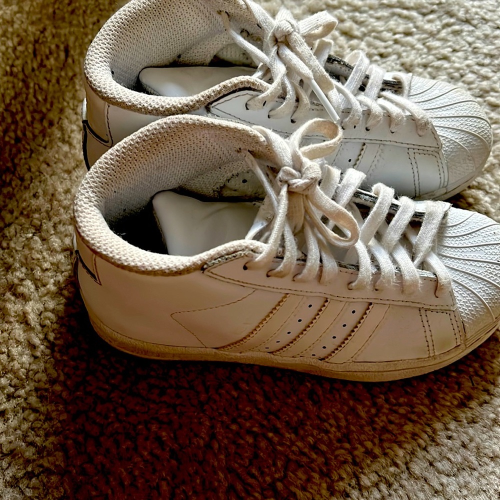Kids Shoes. In good condition.
